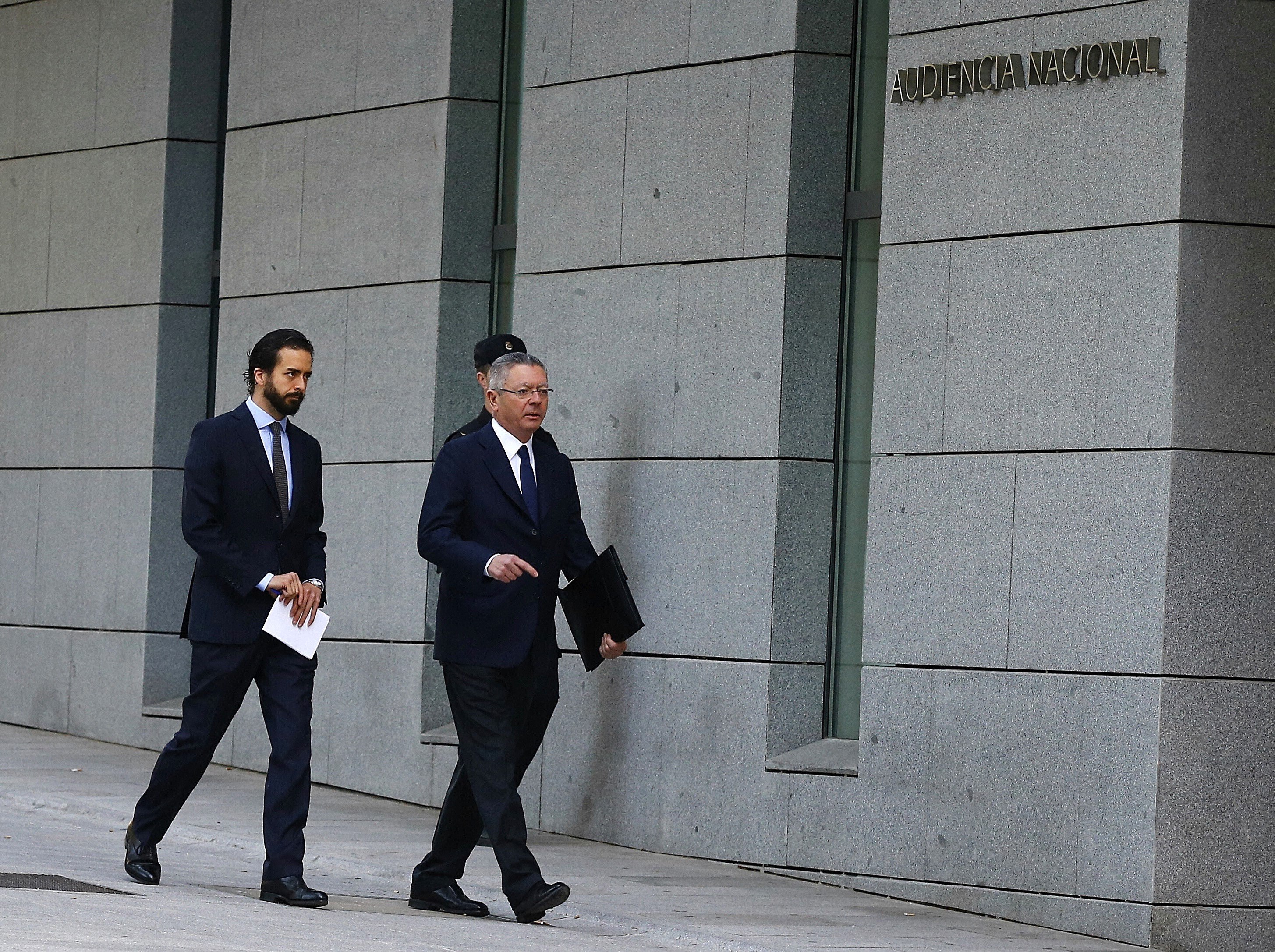 Alberto Ruiz-Gallardón en su llegada hoy a los juzgados
