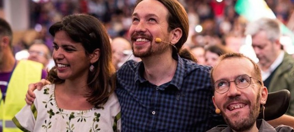 La líder andaluza Teresa Rodríguez junto a los dirigentes nacionales Pablo Iglesias y Pablo Echenique.