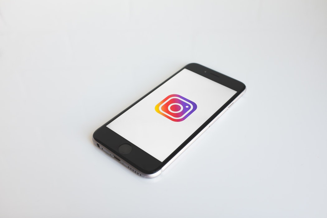 Instagram va a competir con YouTube. Foto: @neonbrand en Unsplash