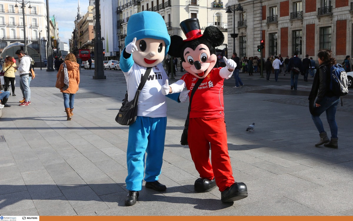 Mimos en la Puerta del Sol de Madrid