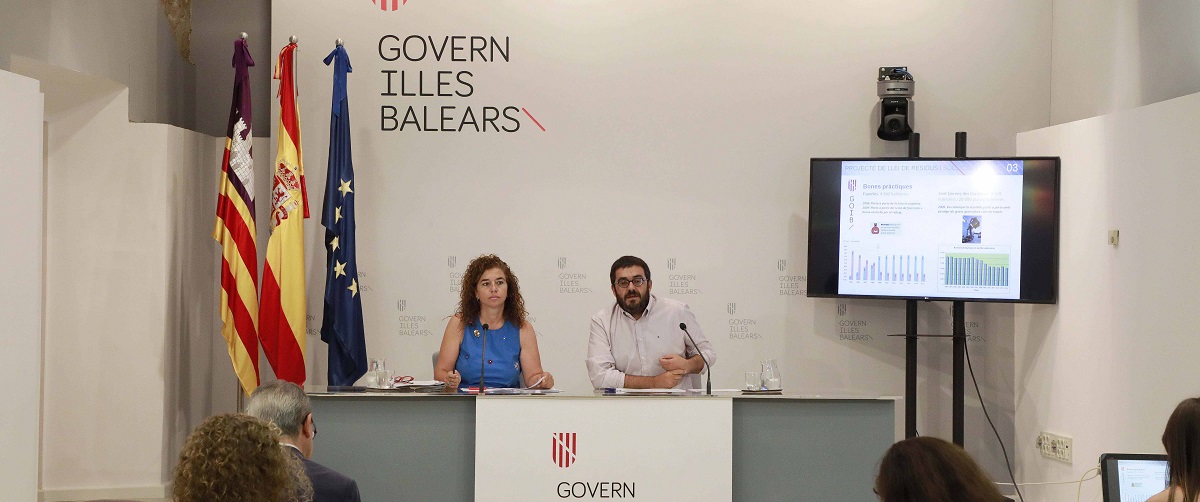 La futura primera Ley de Residuos de las Illes Balears pretende poner freno al uso indiscriminado de plásticos La futura primera Ley de Residuos de las Illes Balears pretende poner freno al uso indiscriminado de plásticos