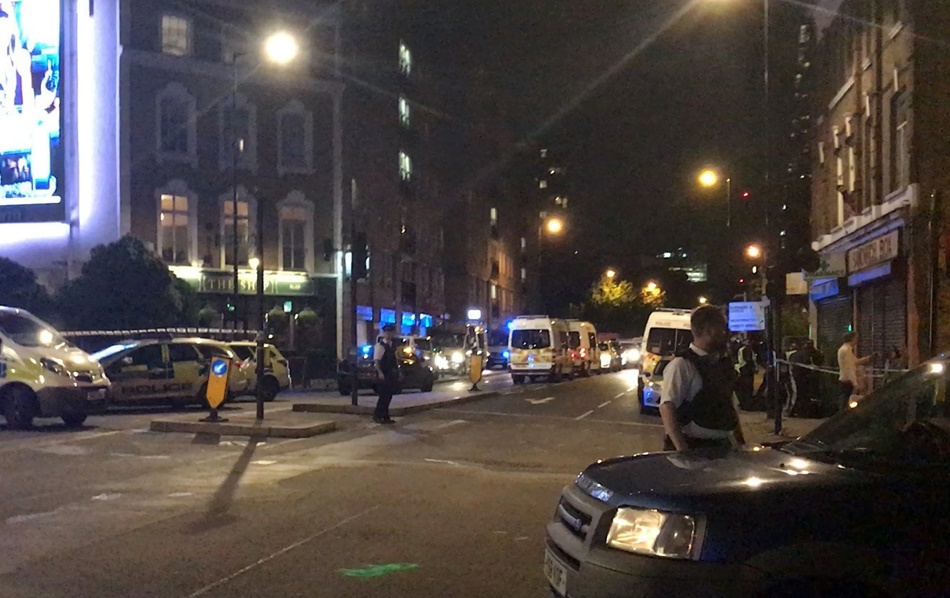 La confusión ha sido constante durante toda la noche en la ciudad de Londres. (Foto: EFE)