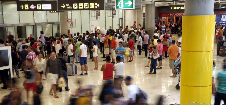 La población española supera por primera vez los 47 millones de habitantes