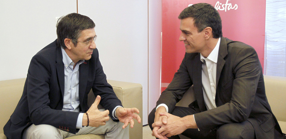El exlehendakari Patxi López y el líder del PSOE, Pedro Sánchez