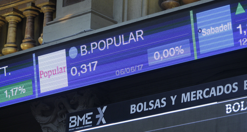 El IBEX cayó el miércoles el 0,07 % en un día marcado por la banca tras la venta de Popular