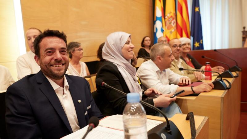 El candidato socialista a la alcaldía de Badalona Àlex Pastor, durante el pleno en el que ha desbancado a la alcaldesa Dolors Sabater de Guanyem Badalona en Comú.