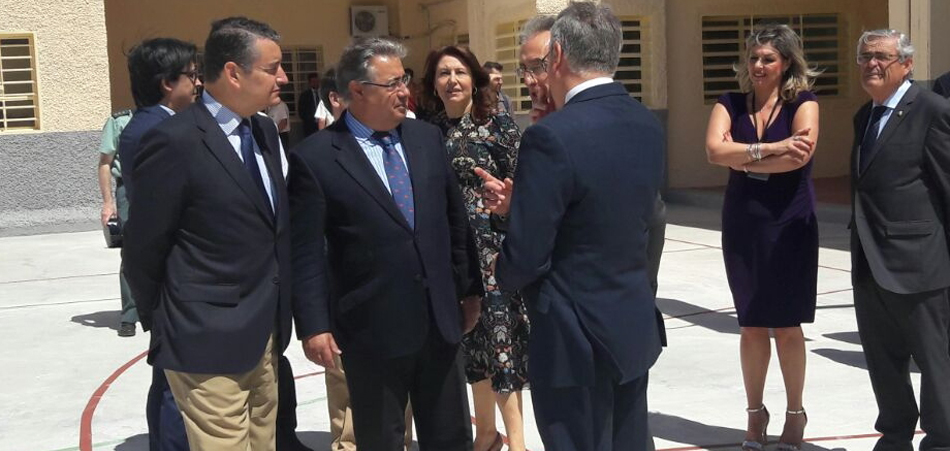 El ministro del Interior, Juan Ignacio Zoido, en la inauguración de un centro penitenciario de Almería