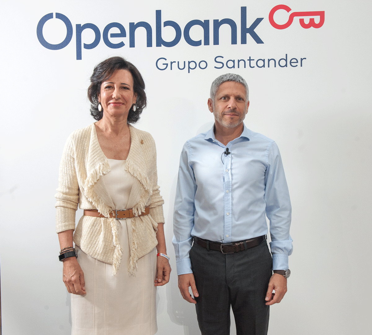 Ana Botín, presidenta ejecutiva del Banco Santander y Ezequiel Szafir, consejero delegado de Openbank 