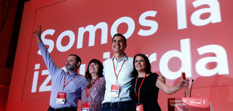 Óscar Puente, Cristina Narbona, pedro Sánchez y Adriana Lastra.