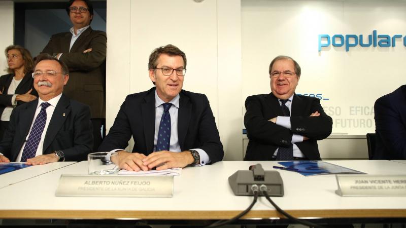 Alberto Núñez Feijóo en la reunión del Comité Nacional del PP en la que Rajoy anunció que no continuaría siendo presidente de la formación conservadora