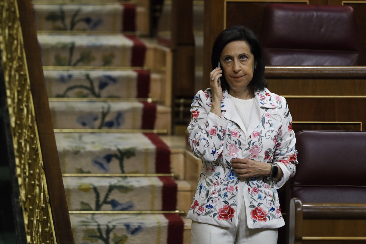 La portavoz parlamentaria del PSOE, Margarita Robles, al inicio de una sesión plenaria