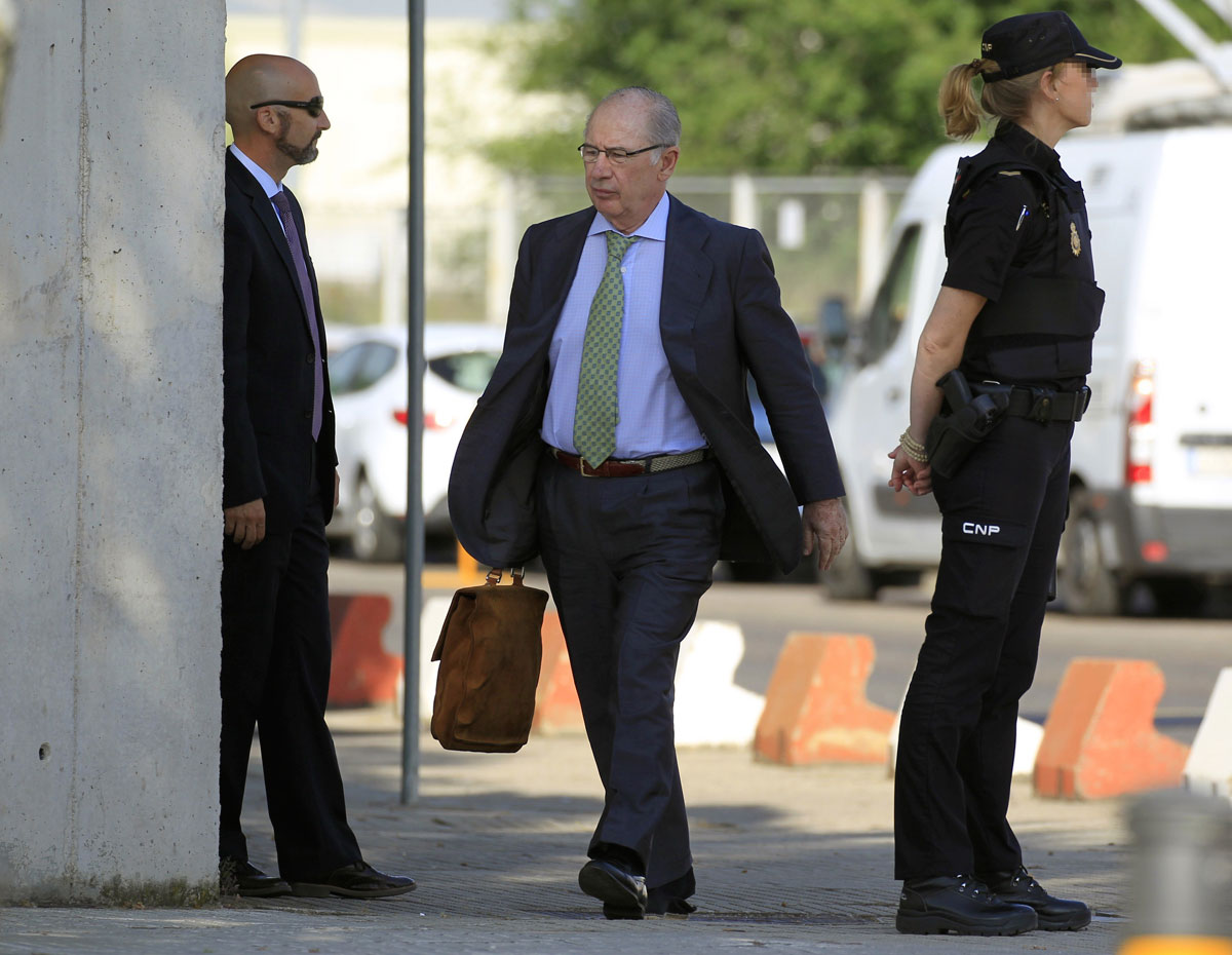 Rodrigo Rato, a su llegada a la Audiencia Nacional para declarar en el juicio por la trama Gürtel