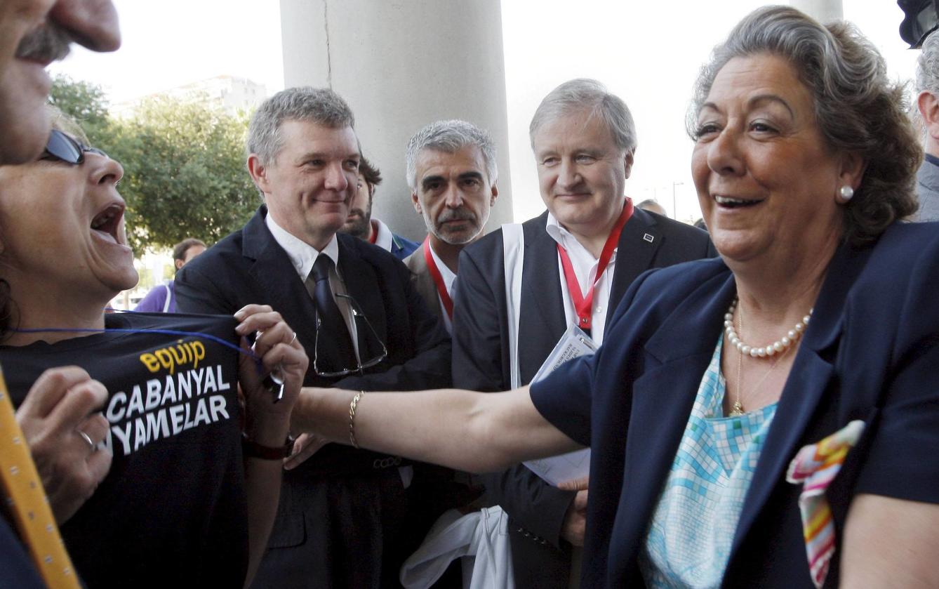 Una vecina protesta contra el plan de Rita Barberá. 