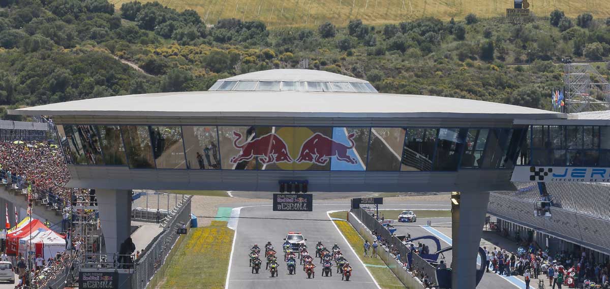 Parrilla de salida de una carrera de MotoGP del Gran Premio de España disputado en el circuito de Jerez de la Frontera.