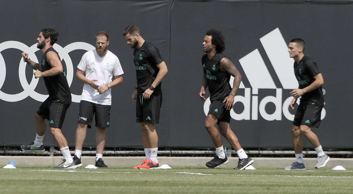 Isco Alarcón (i) y Marcelo (2-d) del Real Madrid participan en un entrenamiento, con miras a su participación en la Copa Internacional de Campeones, en un campo de practicas de la Universidad de California en Los Ángeles (CA, EE.UU.). EFE Isco Alarcón (i) y Marcelo (2-d) del Real Madrid participan en un entrenamiento, con miras a su participación en la Copa Internacional de Campeones, en un campo de practicas de la Universidad de California en Los Ángeles (CA, EE.UU.). EFE