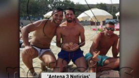 Miembros de 'La Manada' en la playa. A3