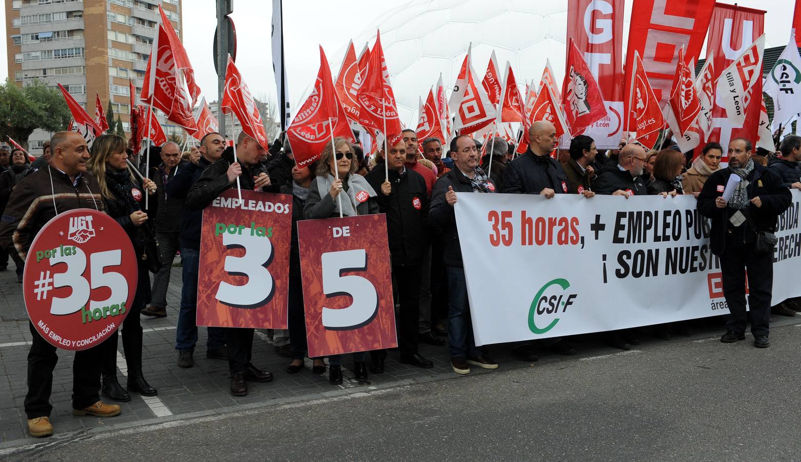 Manifestación de empleados públicos en defensa de la jornada de 35 horas semanales.