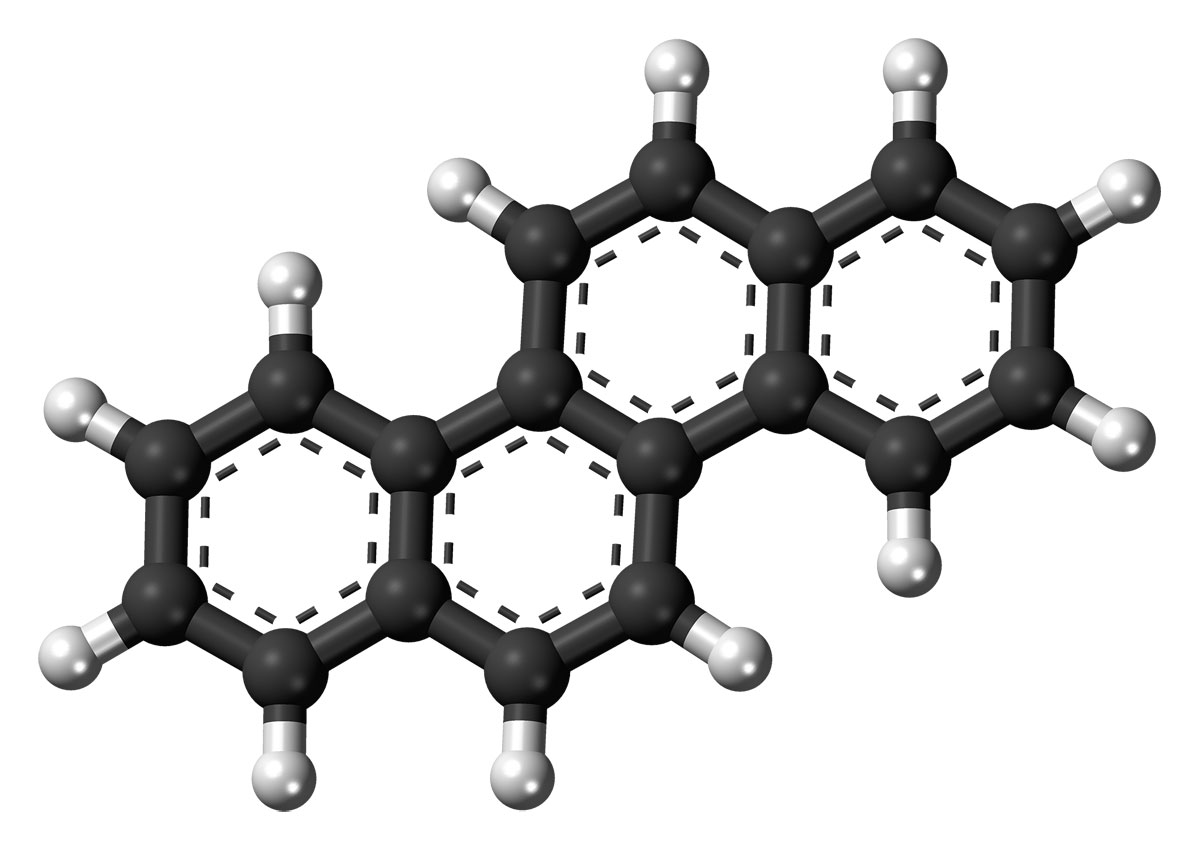 Molécula de criseno en su fórmula tridimensional