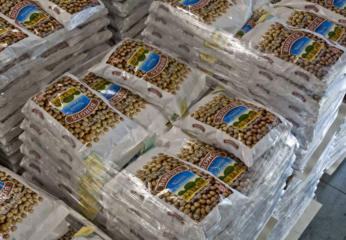 Imagen de bolsas de nueces comercializadas por BAIN. 