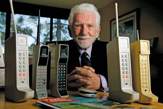 ¿Quién inventó el teléfono móvil?
