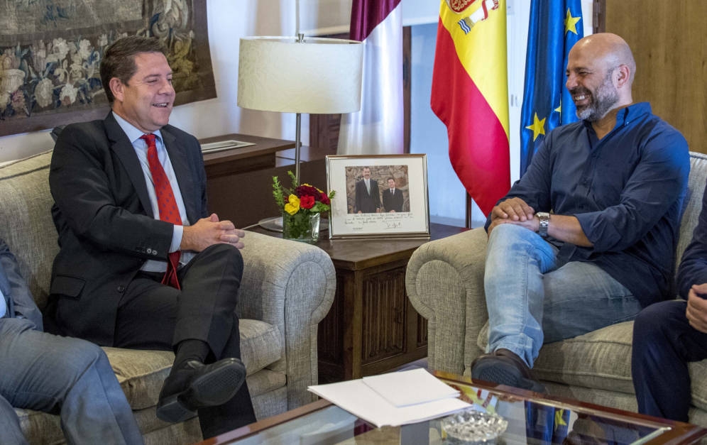 Emiliano García Page (PSOE) y José García Molina (Podemos), durante una de sus reuniones