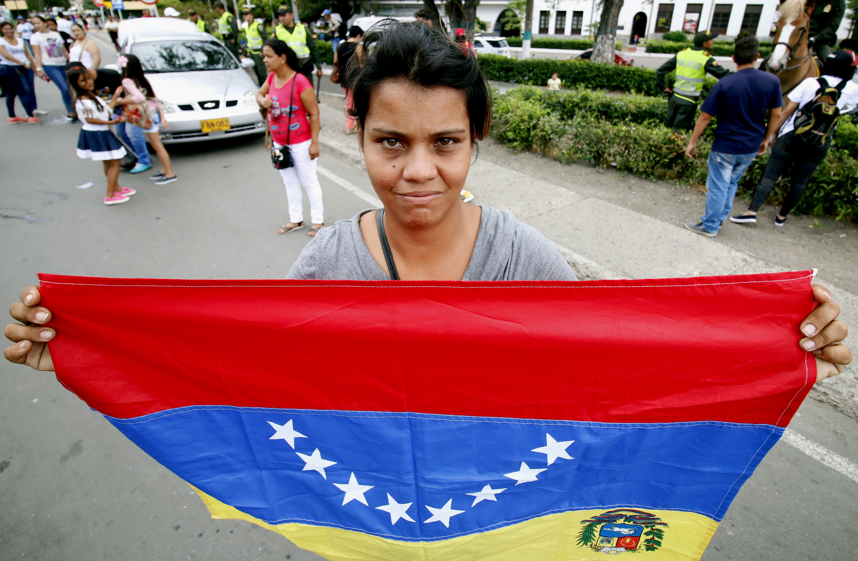 Centenares de venezolanos en Colombia rechazan la Constituyente de Maduro
