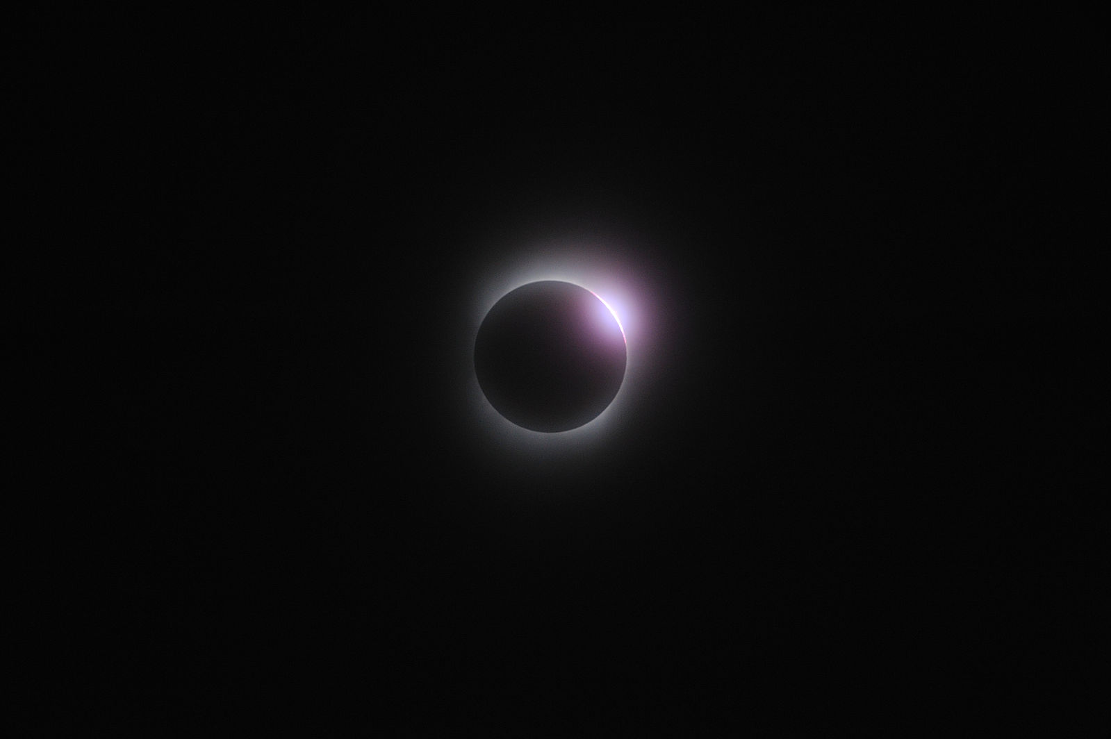 Un eclipse de Sol único en cien años