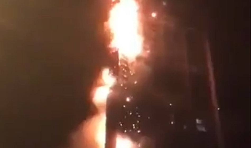 Incendio en la Torre Antorcha de Dubai