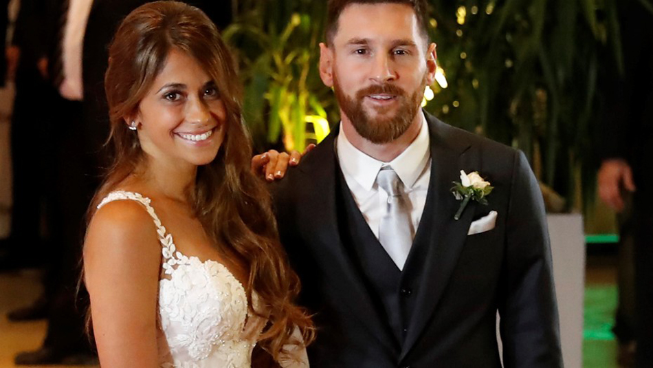 Leo Messi y Antonella Rocuzzo, el día de su boda. Redes sociales