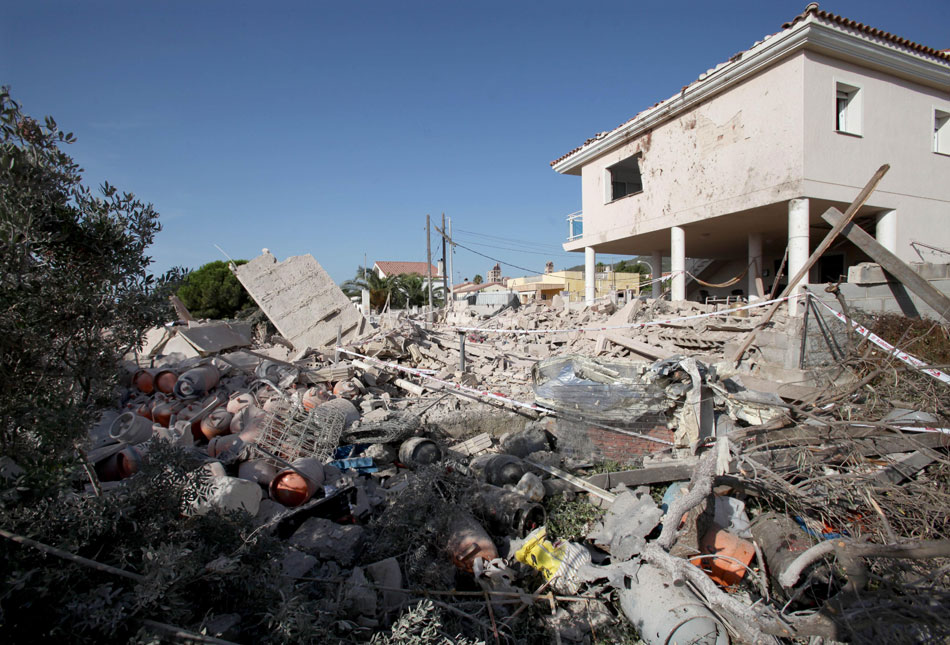 Estado en el que quedó el chalet de Alcanar donde los terroristas fabricaron los explosivos.