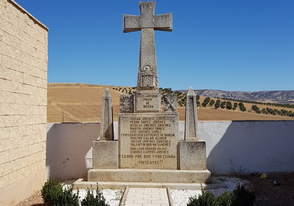 Cruz de los Caídos del municipio de Porzuna (Ciudad Real)