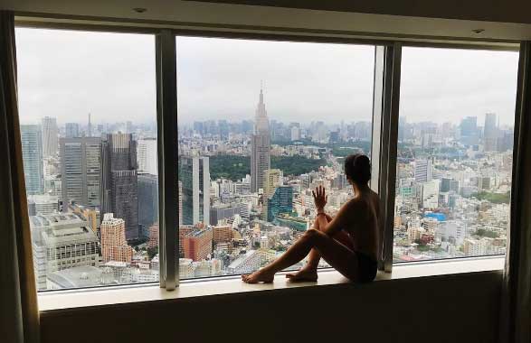 El posado desnuda de Cristina Pedroche desde su hotel de Tokio. Colgado en su cuenta de Instagram cristipedroche