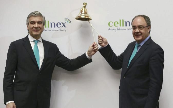 El presidente de Cellnex, Francisco Reynés con el ahora consejero delegado Tobías Martínez.