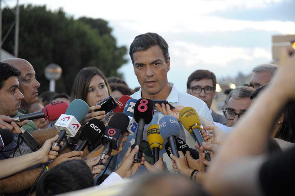 Pedro Sánchez en Cambrils el día de la manifestación contra el terrorismo yihadista. 