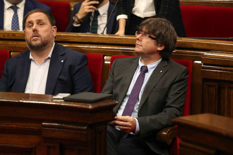 Oriol Junqueras y Carles Puigdemont han hecho oídos sordos a las quejas de la oposición. EFE
