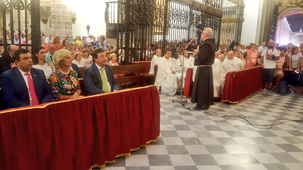 Solemne misa en el Monasterio de Guadalupe, en el Día de Extremadura. 