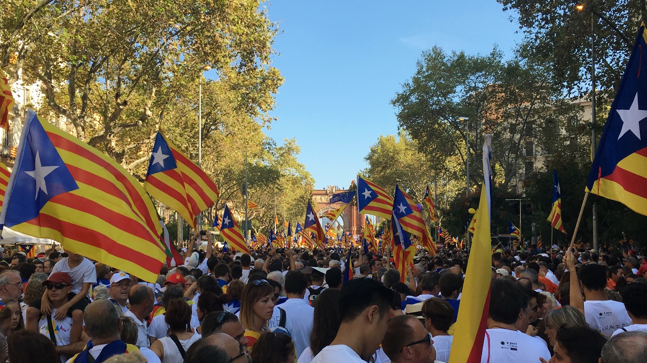 Miles de personas se concentran en la Diada de Cataluña.