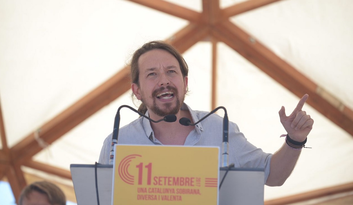 Pablo Iglesias en el acto de los Comunes durante la Diada.