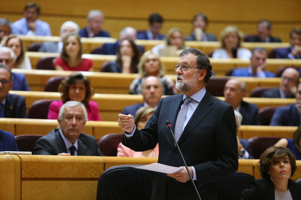 El presidente del Gobierno, Mariano Rajoy, en la sesión de control en el Senado - 