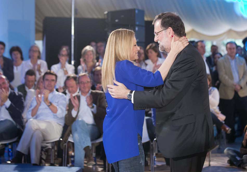 Mariano Rajoy y Cristina Cifuentes en un acto del PP