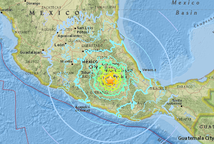 Fuerte temblor en la Ciudad de México