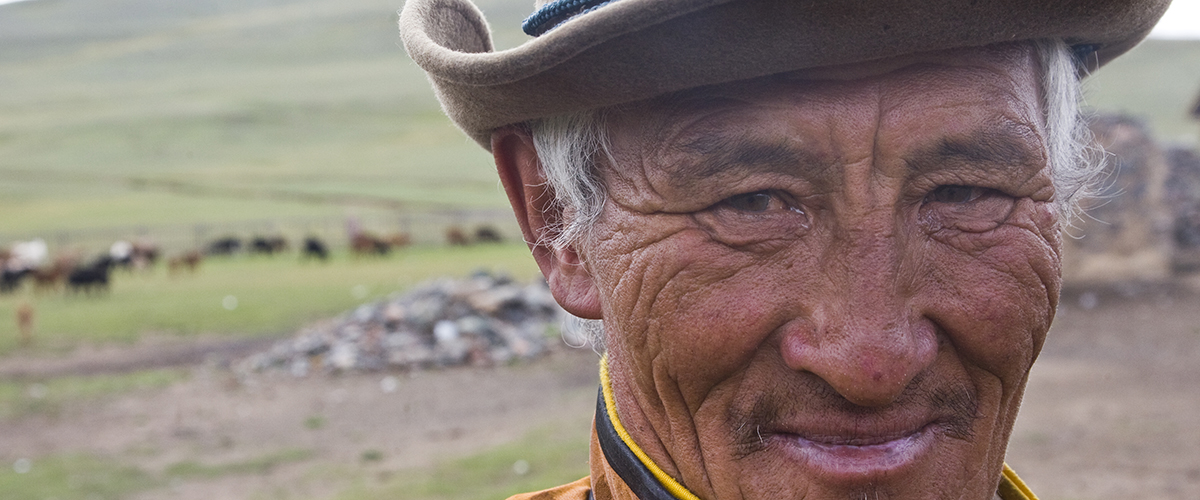Un pastor en Tarialan, provincia de Uvs, Mongolia. ONU/Eskinder Debebe