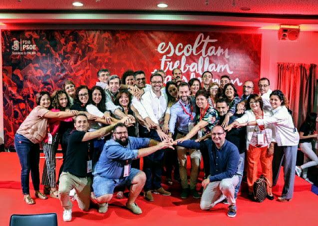 La Nueva ejecutiva del Psib-Psoe Palma después de ser elegida en su séptimo congreso La Nueva ejecutiva del Psib-Psoe Palma después de ser elegida en su séptimo congreso