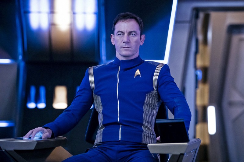 Jason Isaacs, como el capitán Gabriel Lorca. 