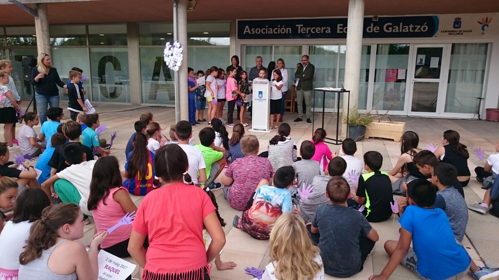 Alumnado, equipo y docentes del ayuntamiento de Calviá