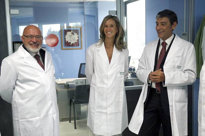 El director general de ORYZON, Carlos Buesa; la exministra de Ciencia e Innovación, Cristina Garmendia, y el exconseller de Industria de la Generalitat de Cataluña, Josep Huguet 