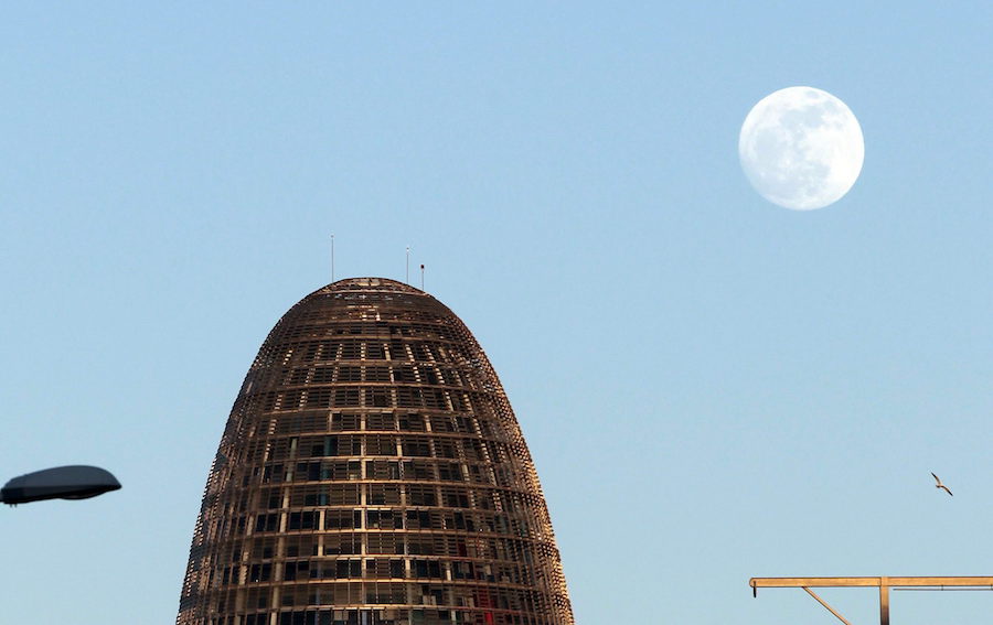 Vista de la Torre Agbar de Barcelona.