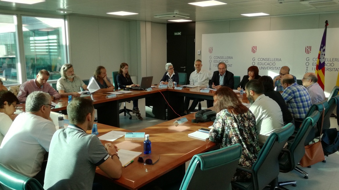 Mesa Sectorial de Educación sobre las oposiciones docentes