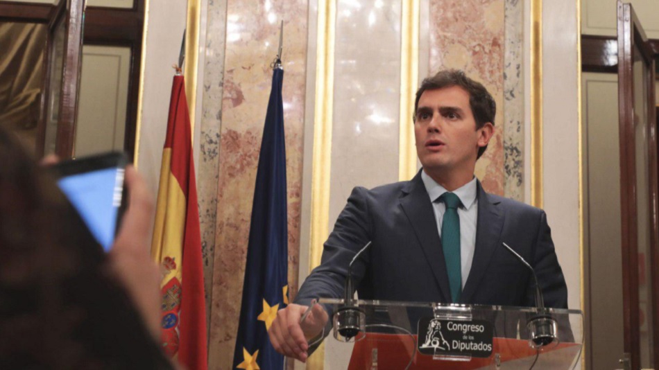 Albert Rivera valora la comparecencia Carles Puigdemont.