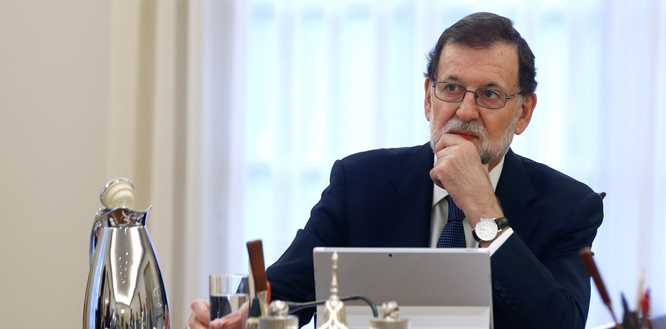 El presidente del Gobierno, Mariano Rajoy, durante la reunión extraordinaria del Consejo de Ministros